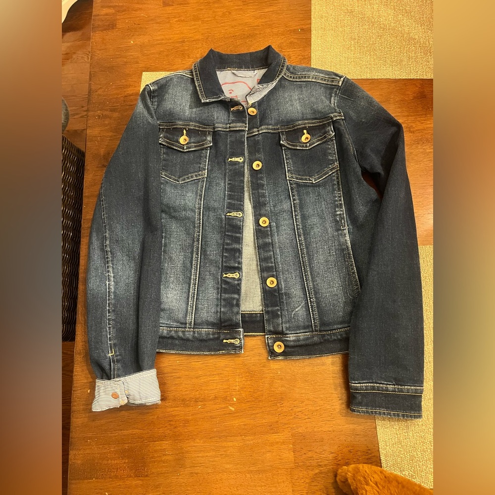 Vineyard Vines denim jacket
